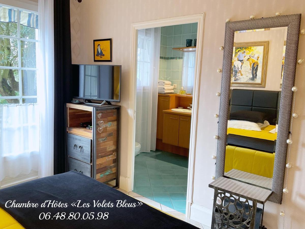 Chambre D'Hotes "Les Volets Bleus" - Villa L'Olivier Cote Mer Vaux-sur-Mer Bagian luar foto