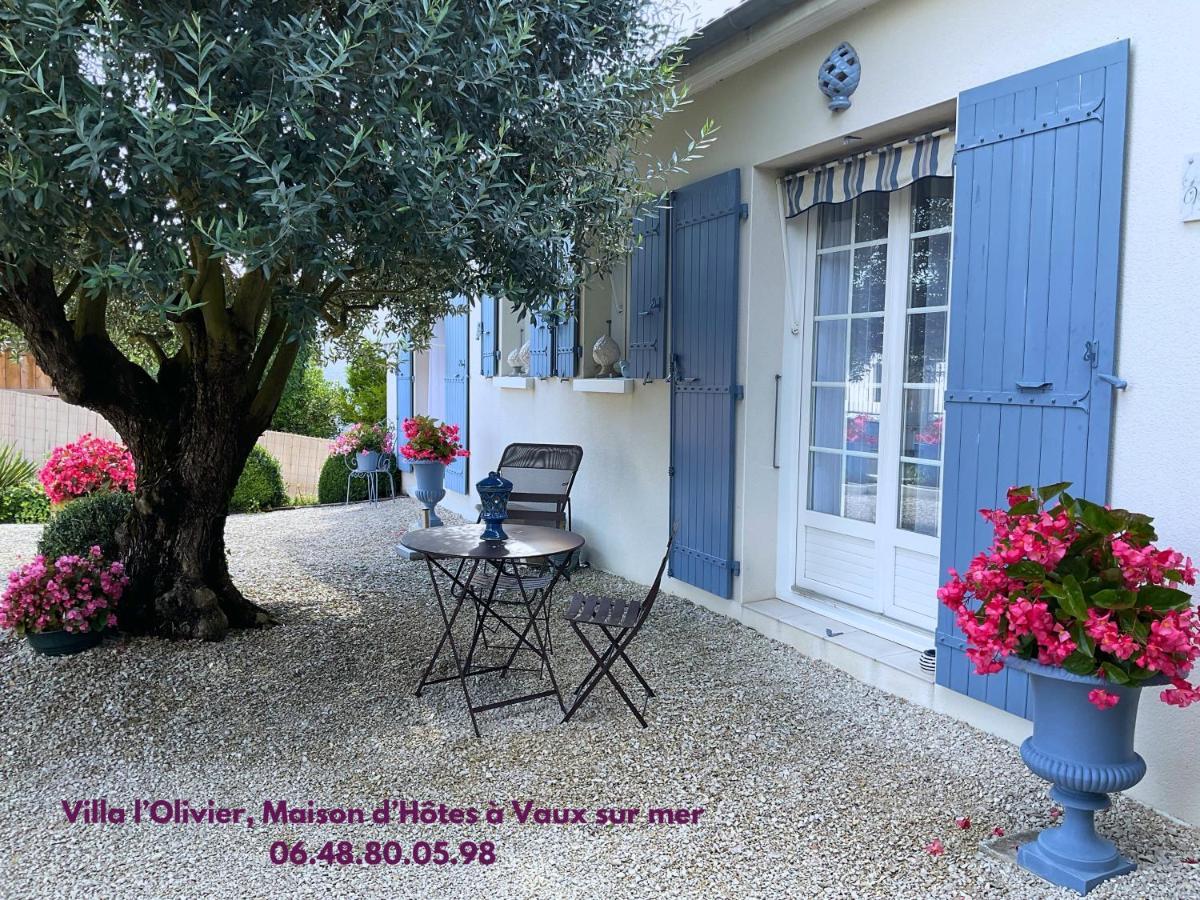 Chambre D'Hotes "Les Volets Bleus" - Villa L'Olivier Cote Mer Vaux-sur-Mer Bagian luar foto